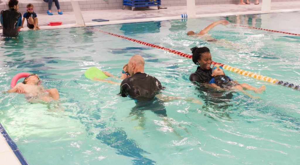 Black Swimming Expert Teaches Thousands How to Swim @GoggleandGiggle