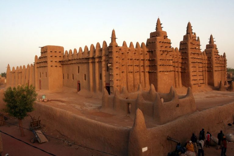 The Striking Earthen City of Timbuktu and Tourism